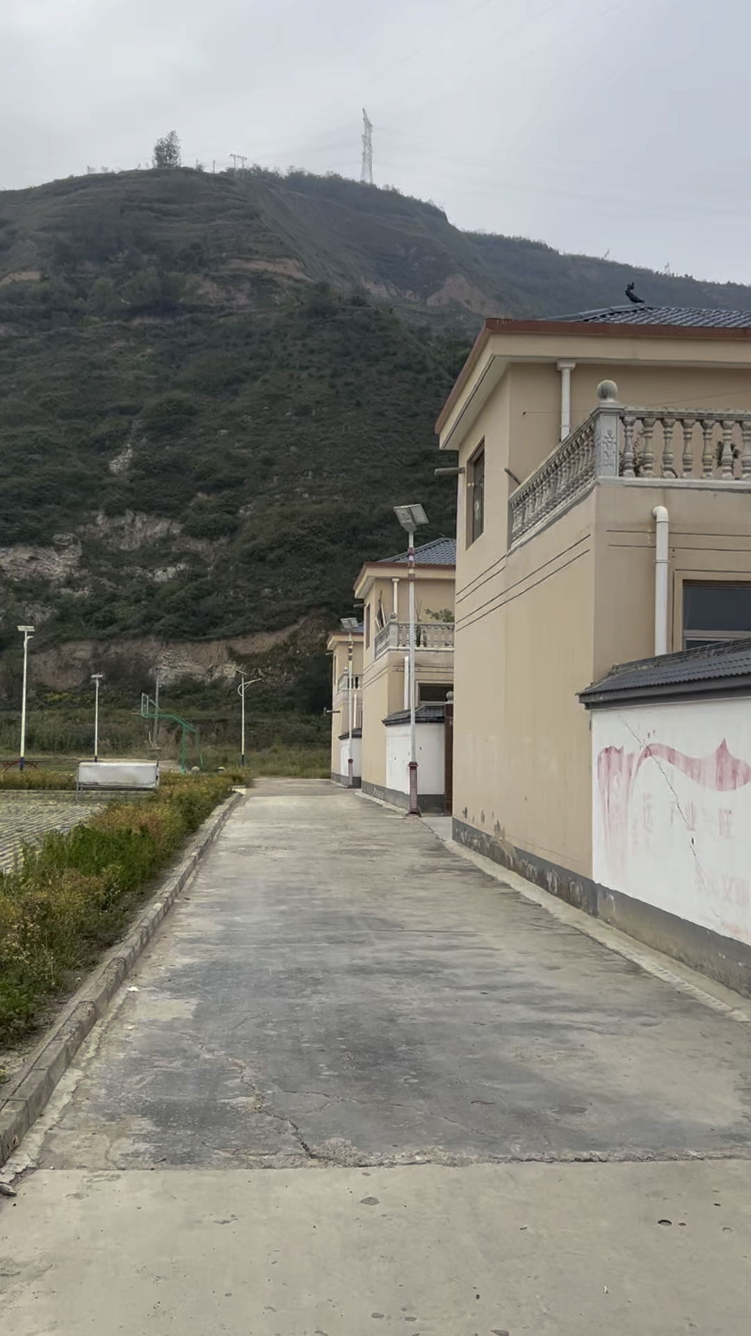 甘肃会宁的农村小二楼