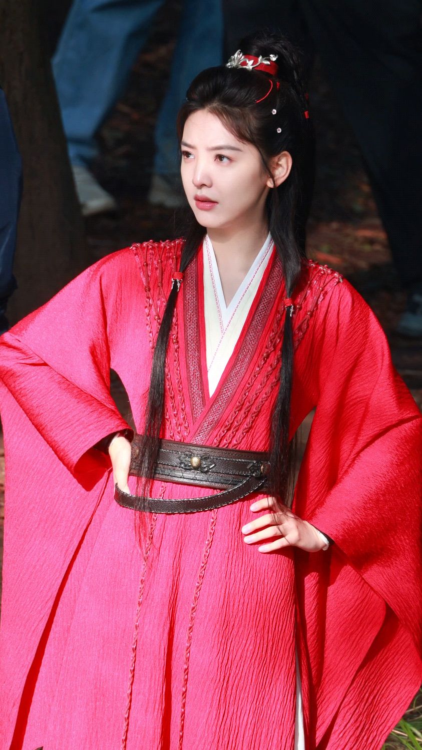 章若楠首部古装很惊艳呀!