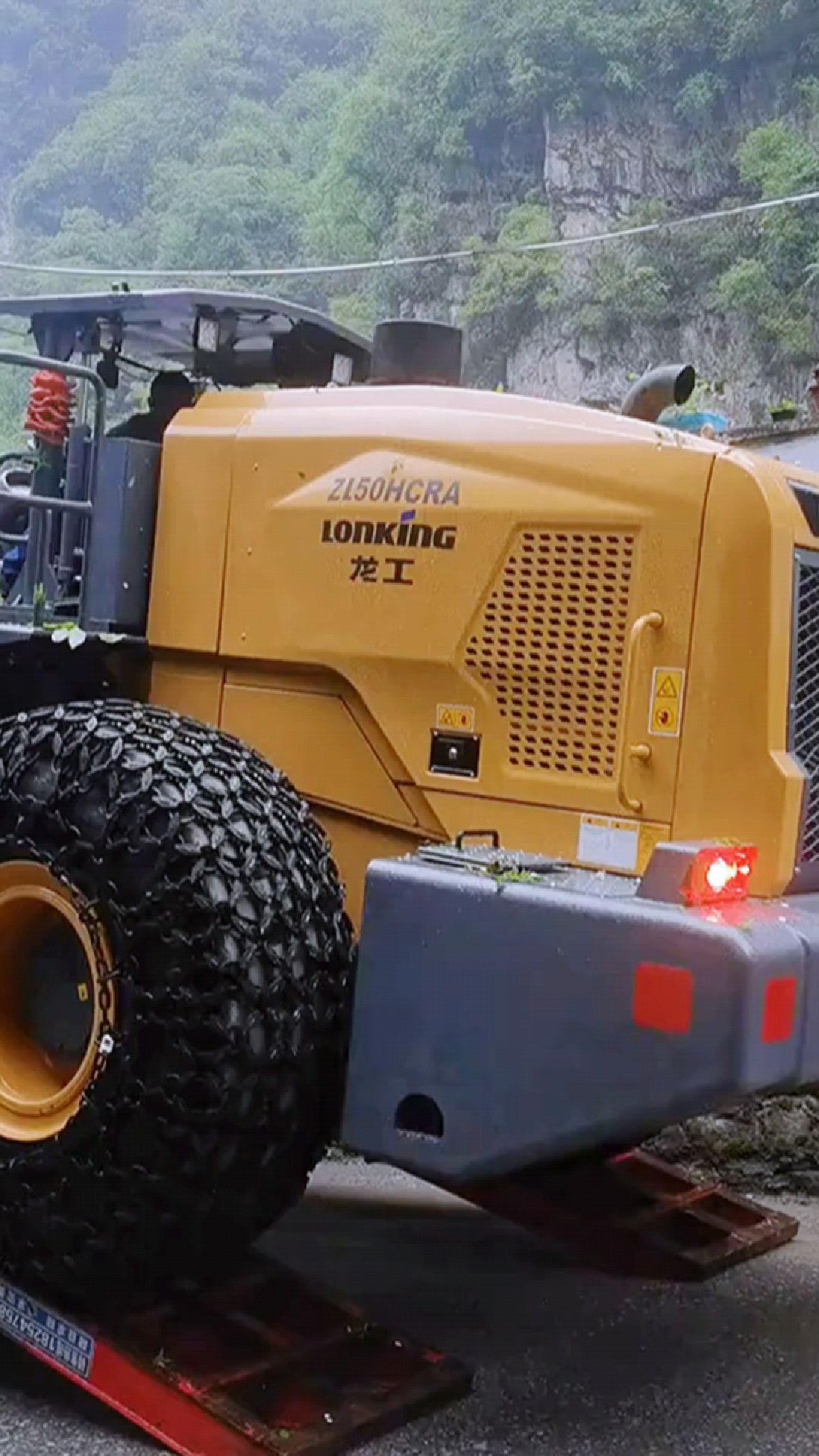 龙工50装载机下板车,矿山专用