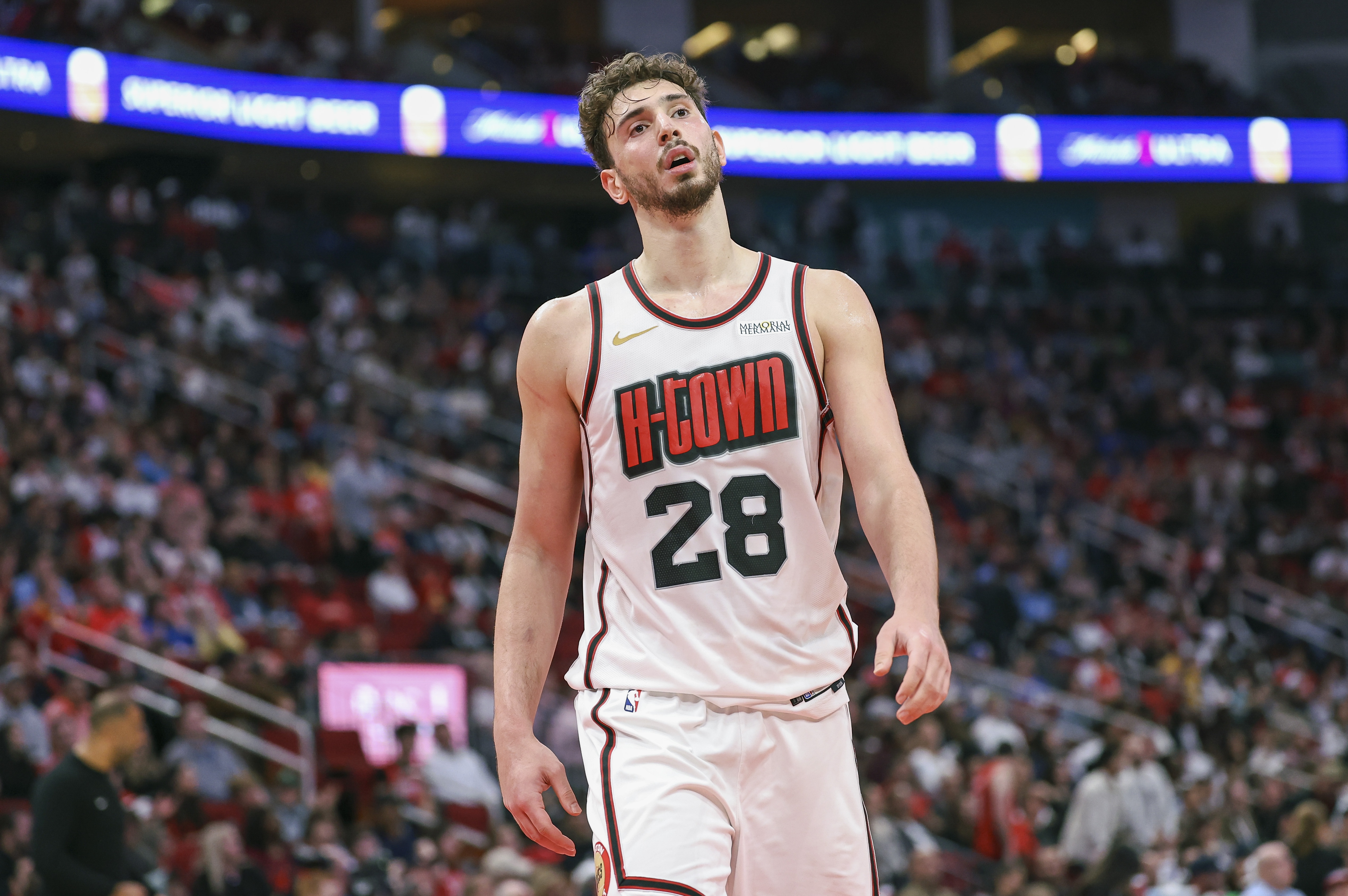 末节狂追15分！火箭逆转马刺，强势斩获3连胜