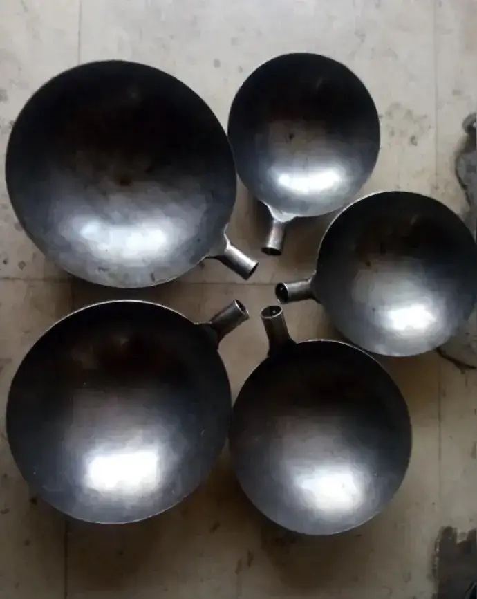 那些上百块的不粘锅,其实都是骗人的东西,蔡龅 物品图片做饭的铁勺