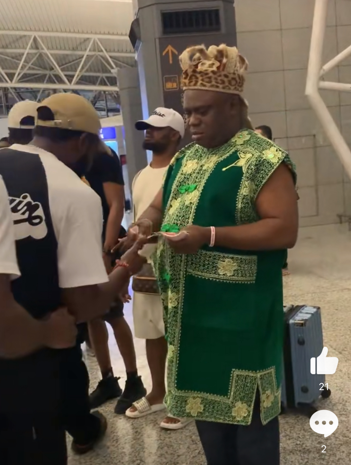 这是我第一次来中国中国人友好可爱后续还会再来