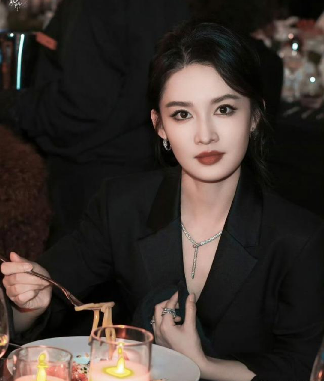 近日,据知名娱乐博主王大发透露,女星李沁与其前男友曾经发展到非常