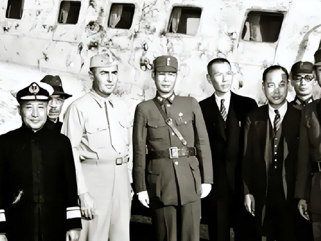 1935年国民党军第一次铨叙时,黄埔一期生中仅有李延年和李默庵被