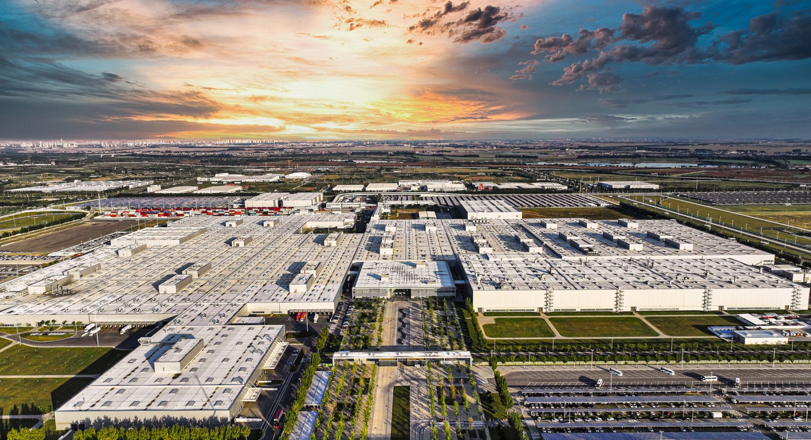 盲猜大部分朋友都想现车直接开回家,一手交钱一手交