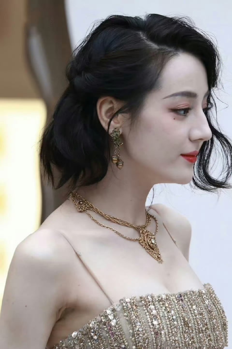 女明星# 热巴的鼻梁好高啊