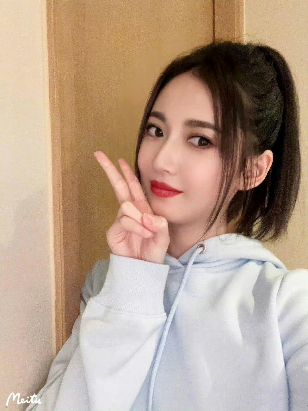 明星 陈钰琪一位才华横溢的演员