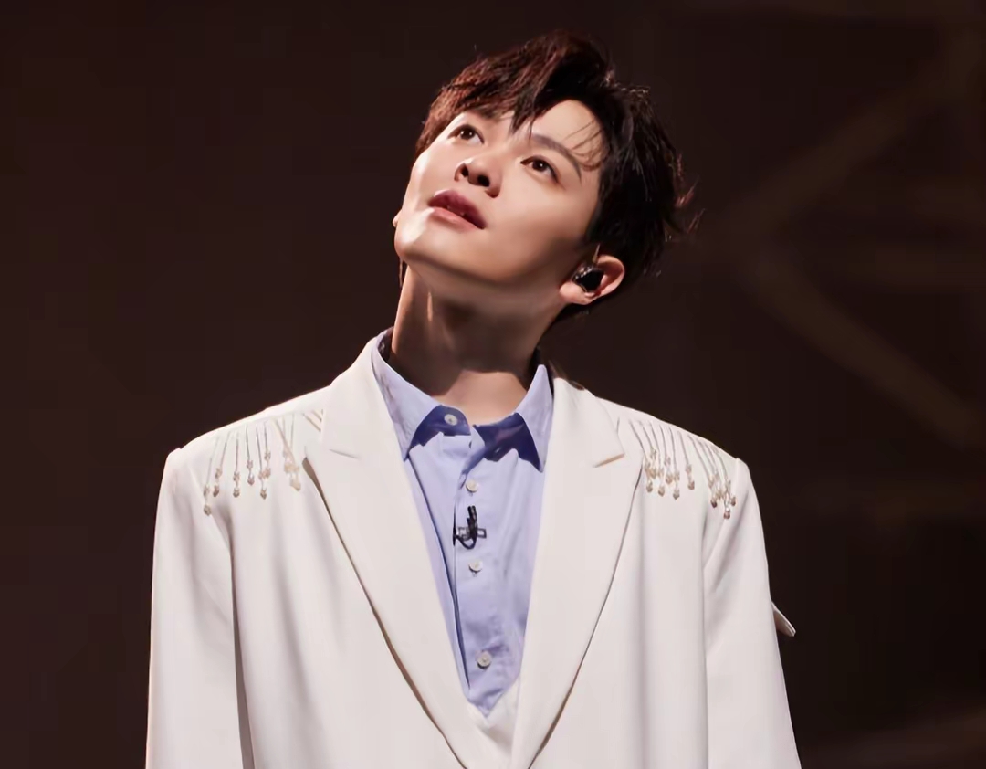 出来,看到最终的结果后,很多网友都表示:原来尤长靖没有被节目组力捧