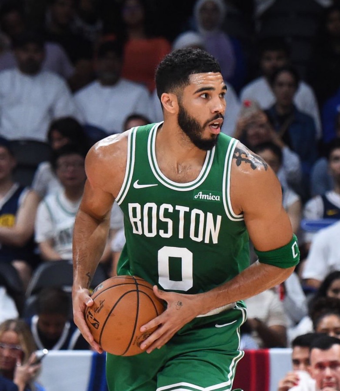 卢·威尔说杰森·塔图姆仍然与卢卡·东契奇,谢伊·吉尔杰斯