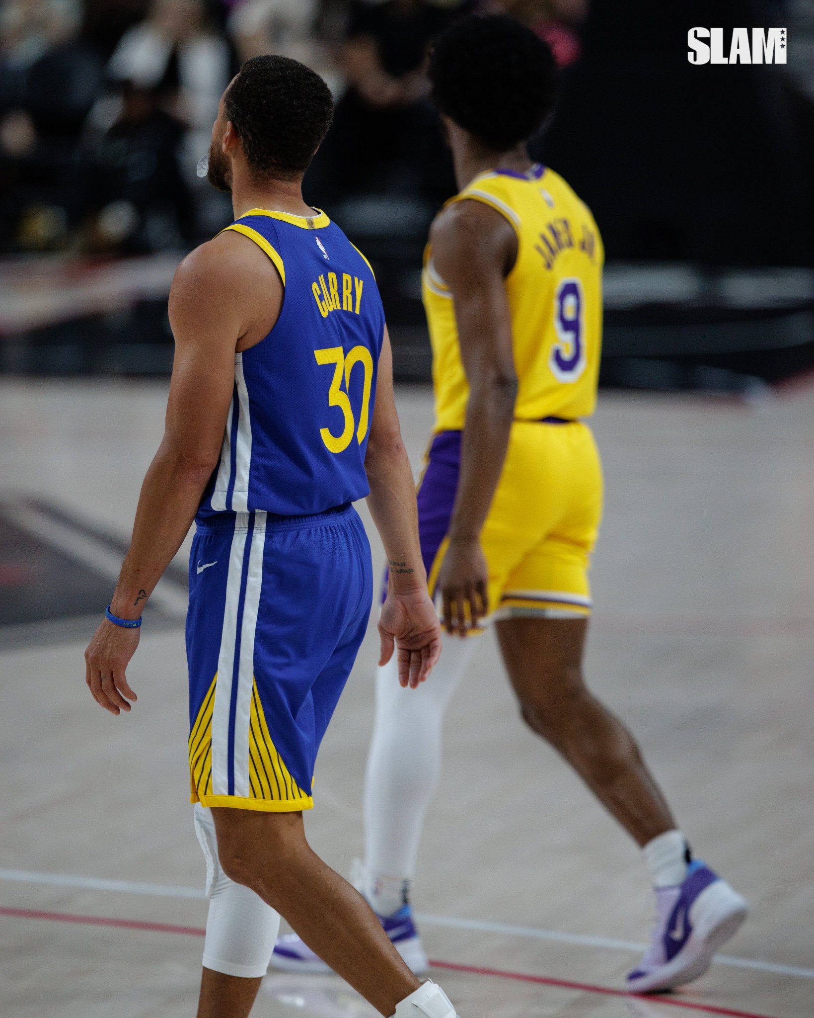 布朗尼对库里#一年一度开学季# #nba