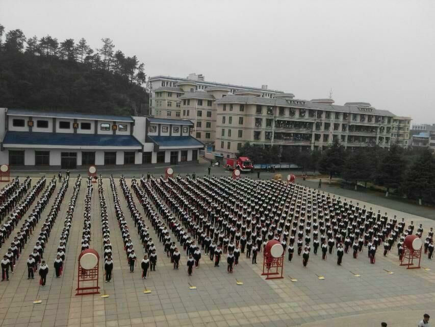 百梯学校长乐阜山学校长寿葛兰中学耒阳磨形中学沅陵县苦藤铺九校照片