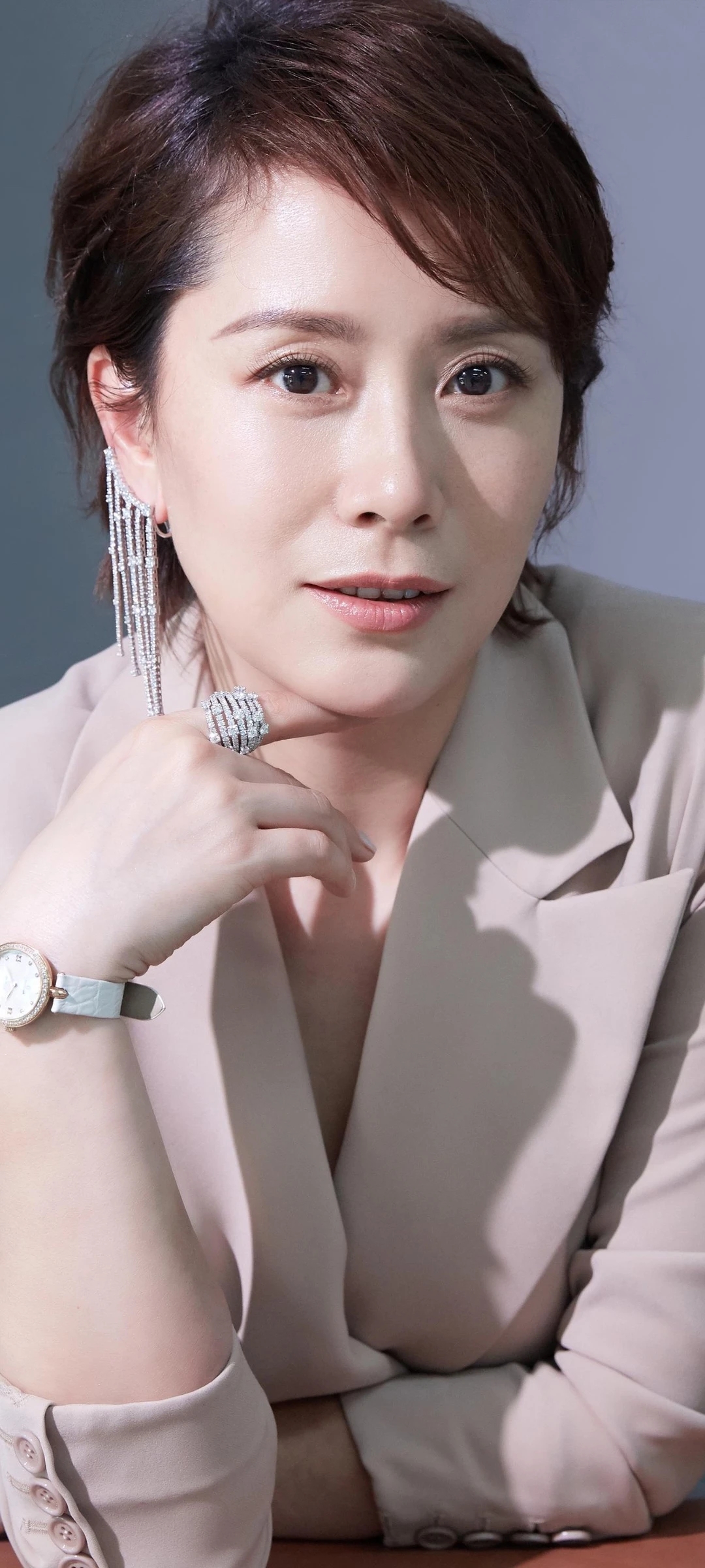 清爽的标志性短发,她塑造的角色更是让你难以忘怀,她就是爱笑的海清