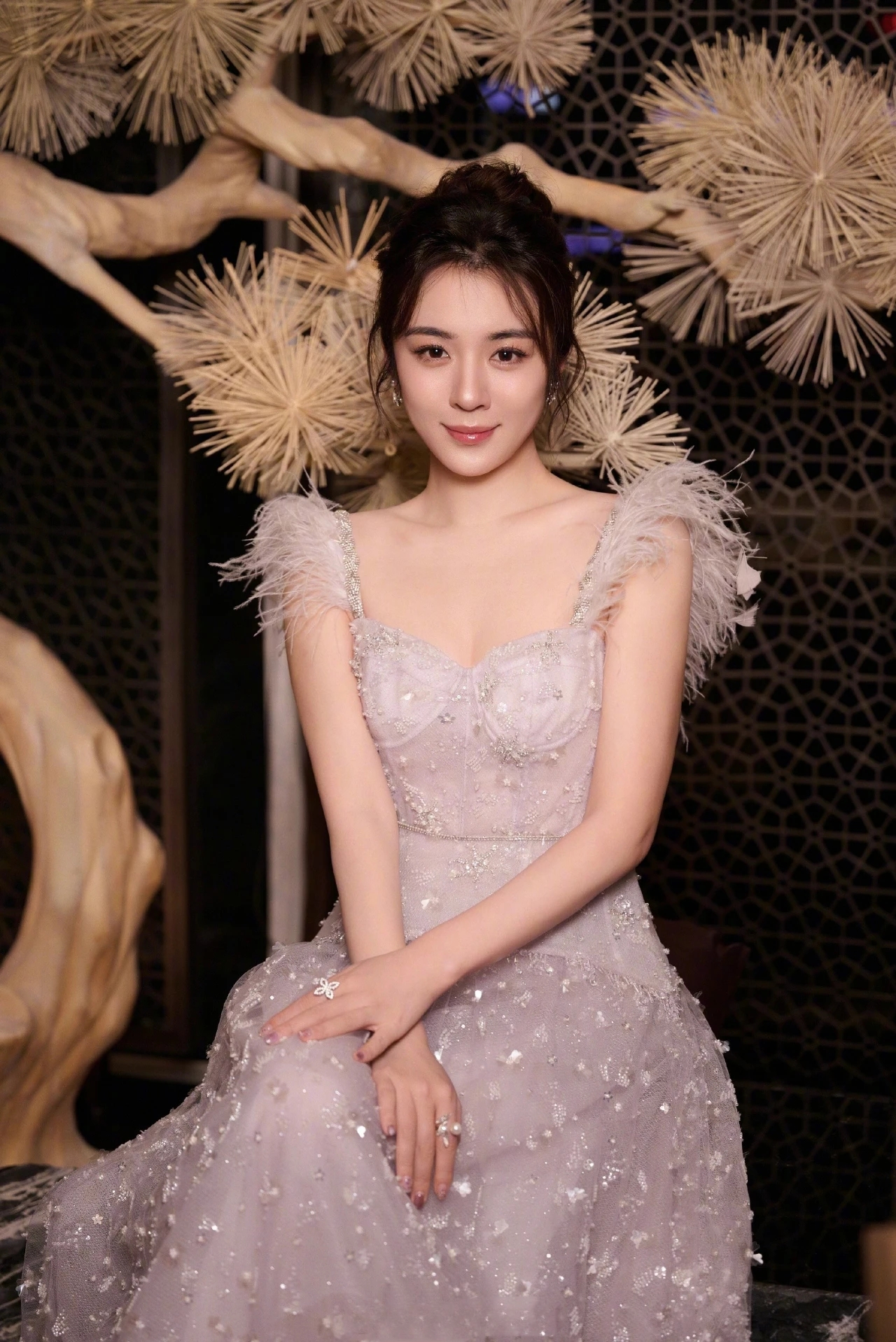 王晓晨一看就是那种大气的美女特别是她的笑更是会让你有种初恋的
