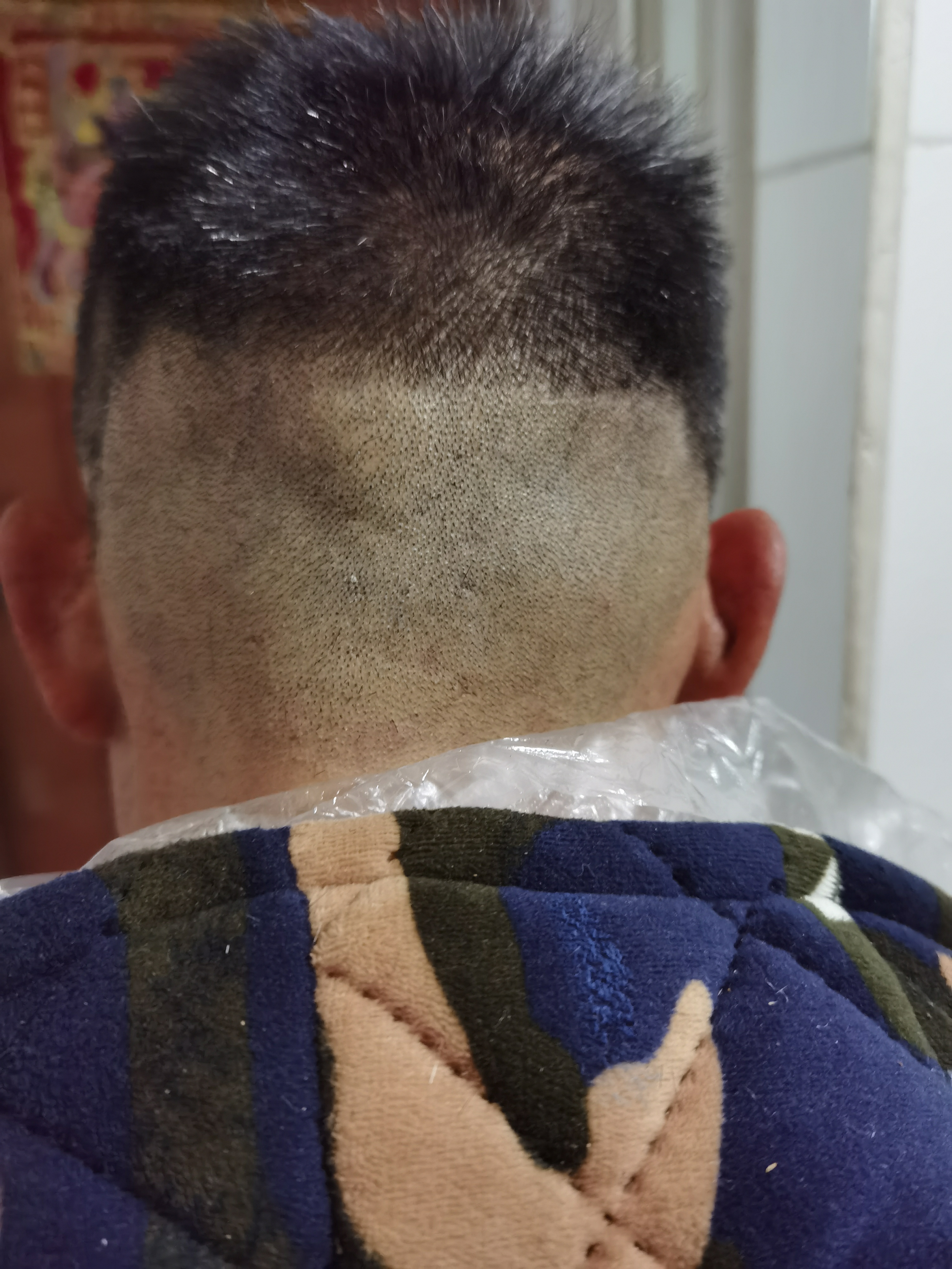 亲戚再好,各过各的 姐妹再好,吃亏就吵 兄弟再好