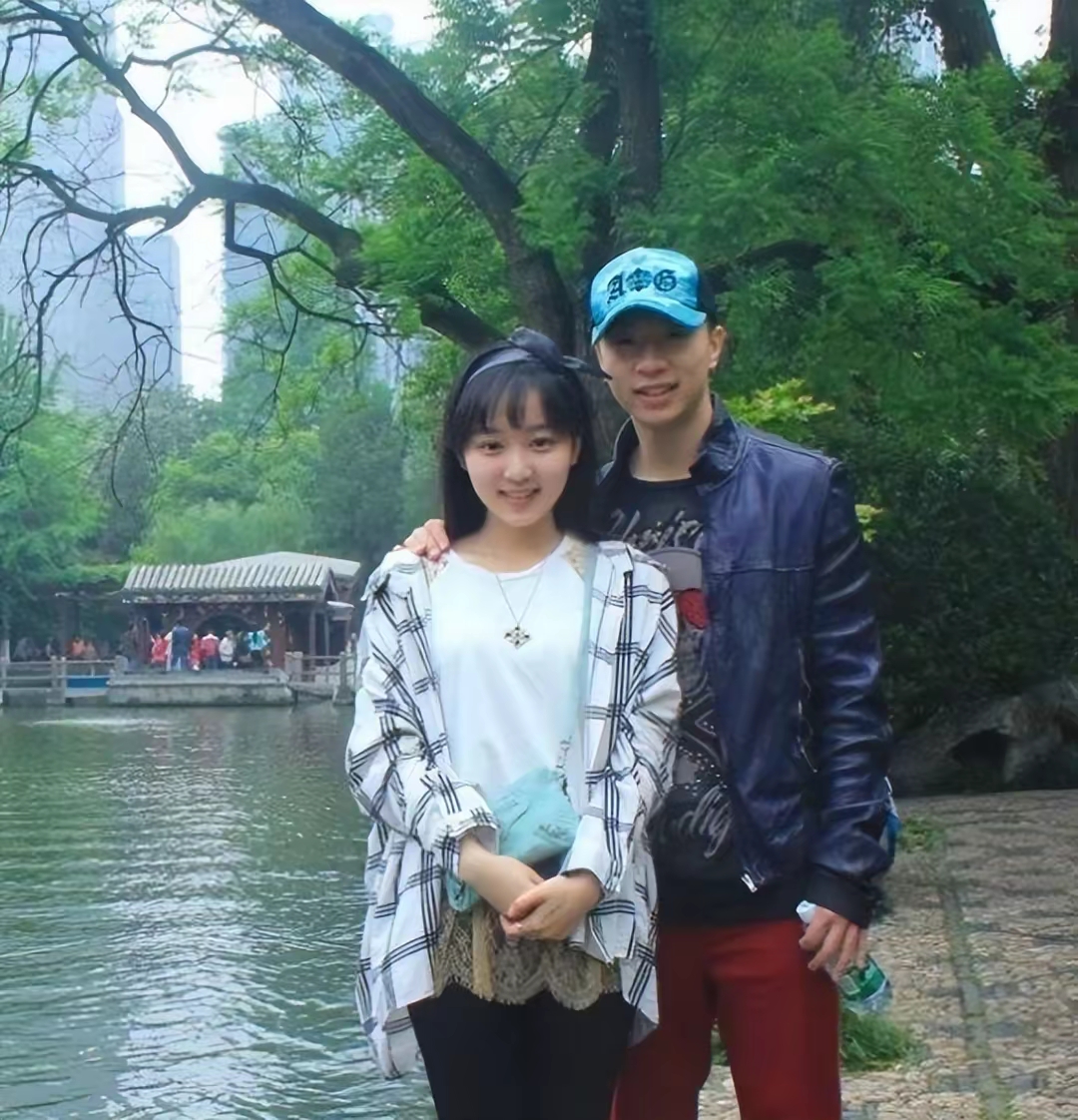 网马龙夏露甜蜜散步马龙和夏露怎么认识的夏露中学生参加活动的图片