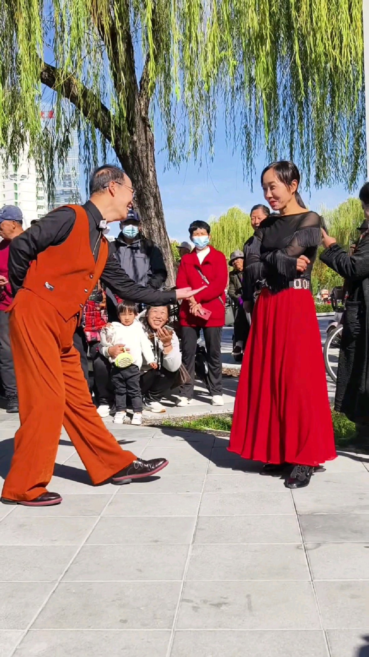 邀请跳舞手势图片