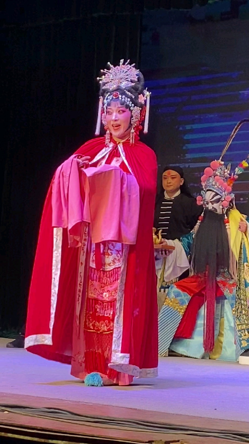 越调《火焚绣楼》襄城越调剧团牛芳饰演洪美容