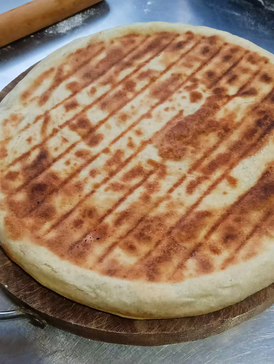 第一次做有3种粗粮的烙饼,层次分明,外焦里软,虽说没有白面饼那般劲道