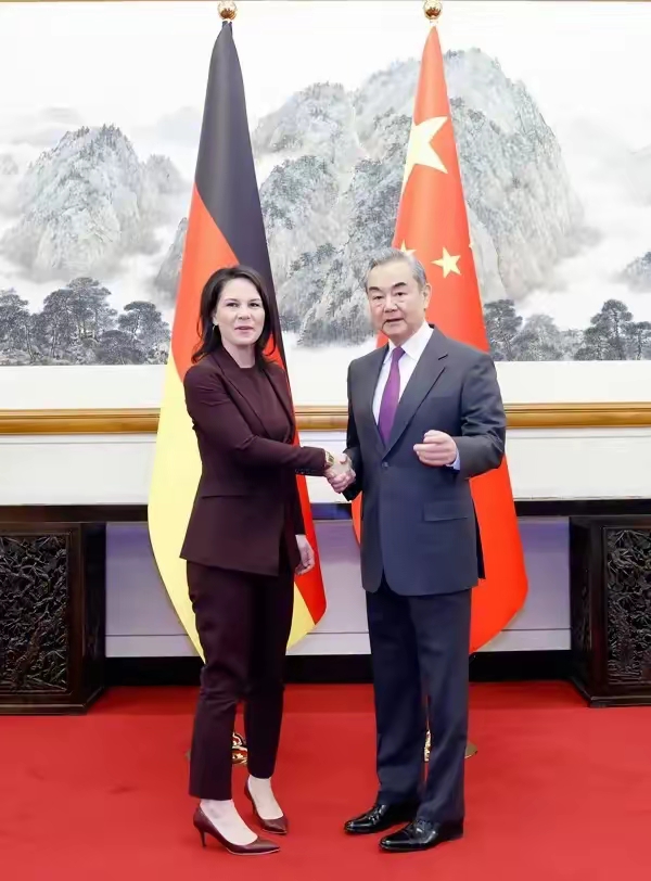 妻子和外企领导