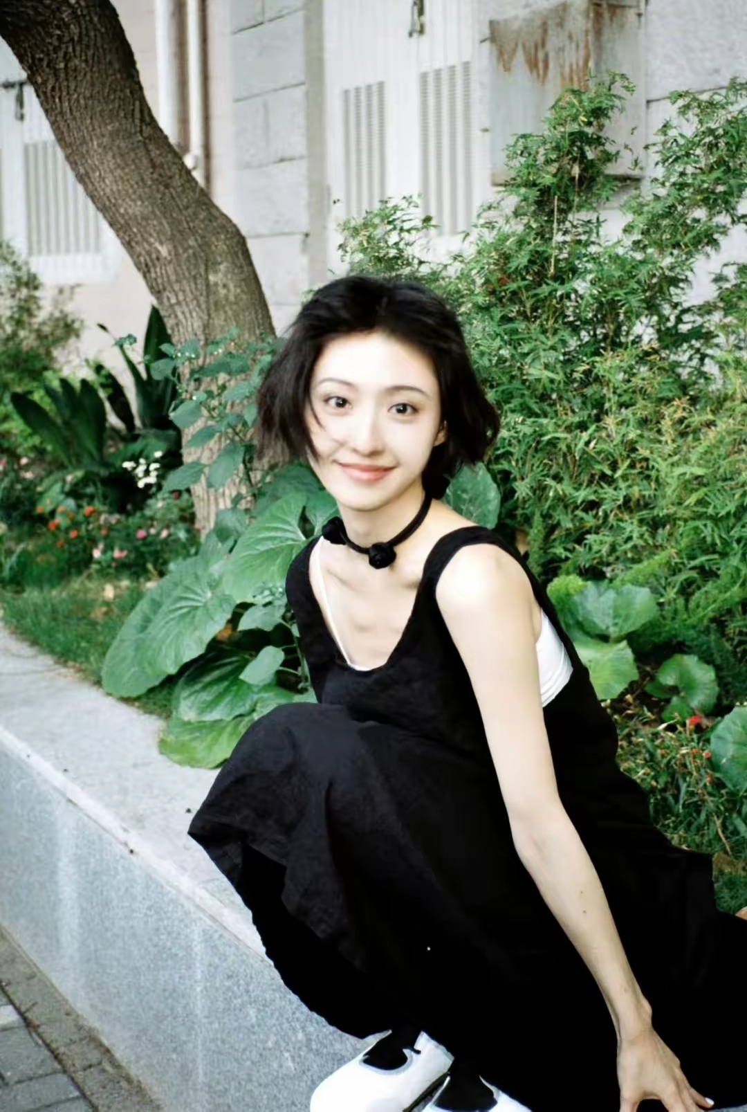 胡连馨精致短发端庄秀气一双水汪汪的大眼睛让人看着非常舒服