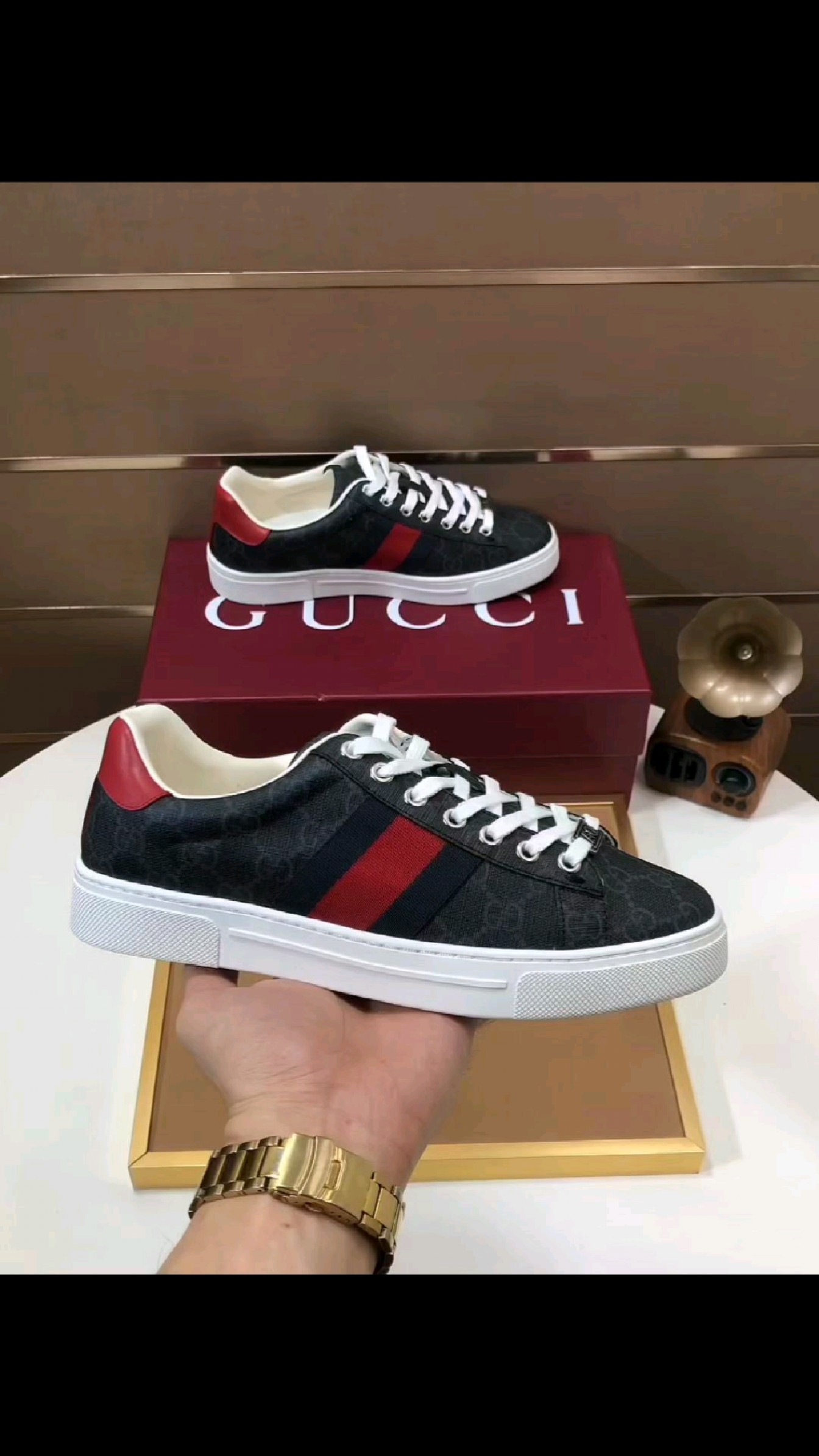 < p style = "color: # 6633FF" > 1 Истинный Gucci с