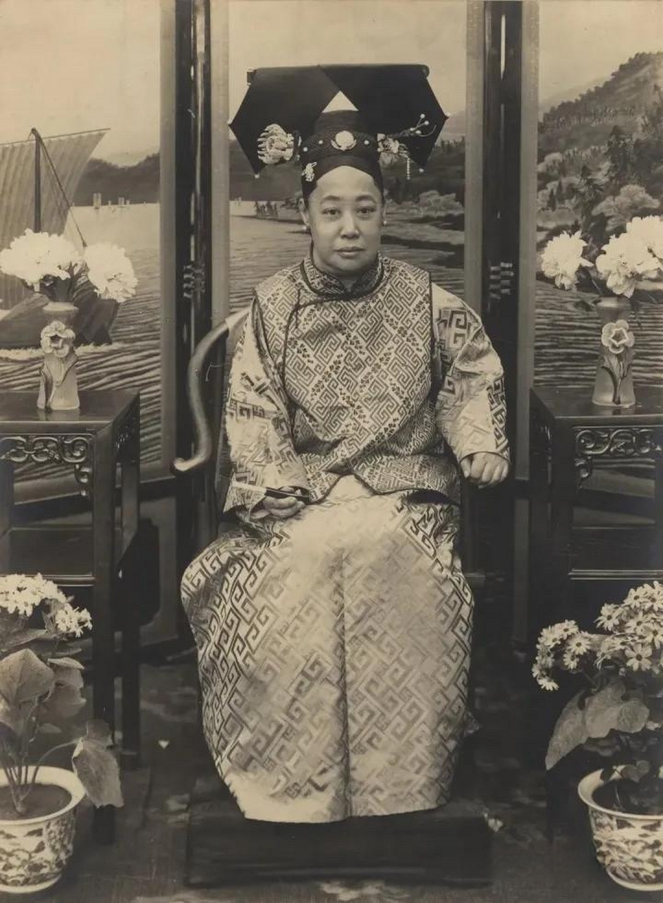 光绪的皇后真实图片
