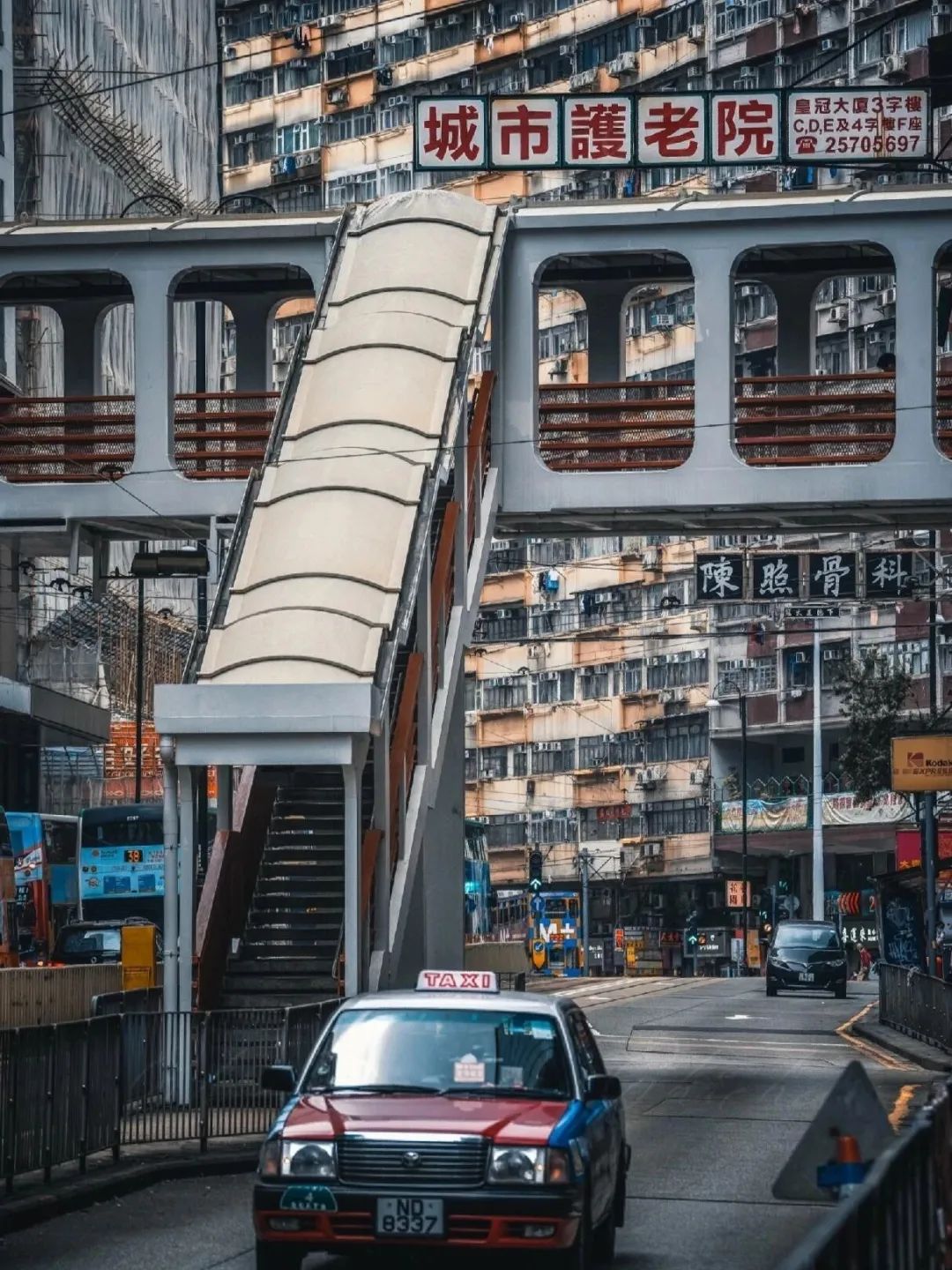 香港"怪兽大厦"有密集恐怖症者看到都害怕,这样的鸽子楼给你免费住你