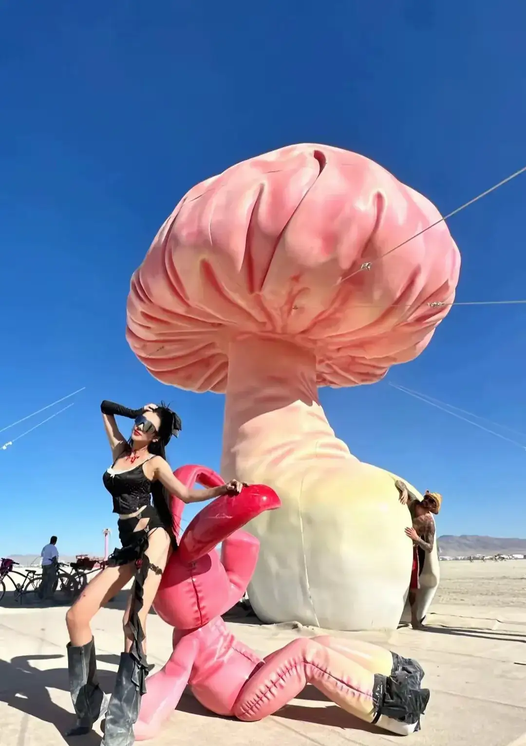 陈浩民老婆蒋丽莎不愧为世界环球比基尼小姐亚军,最佳身材,最上镜奖