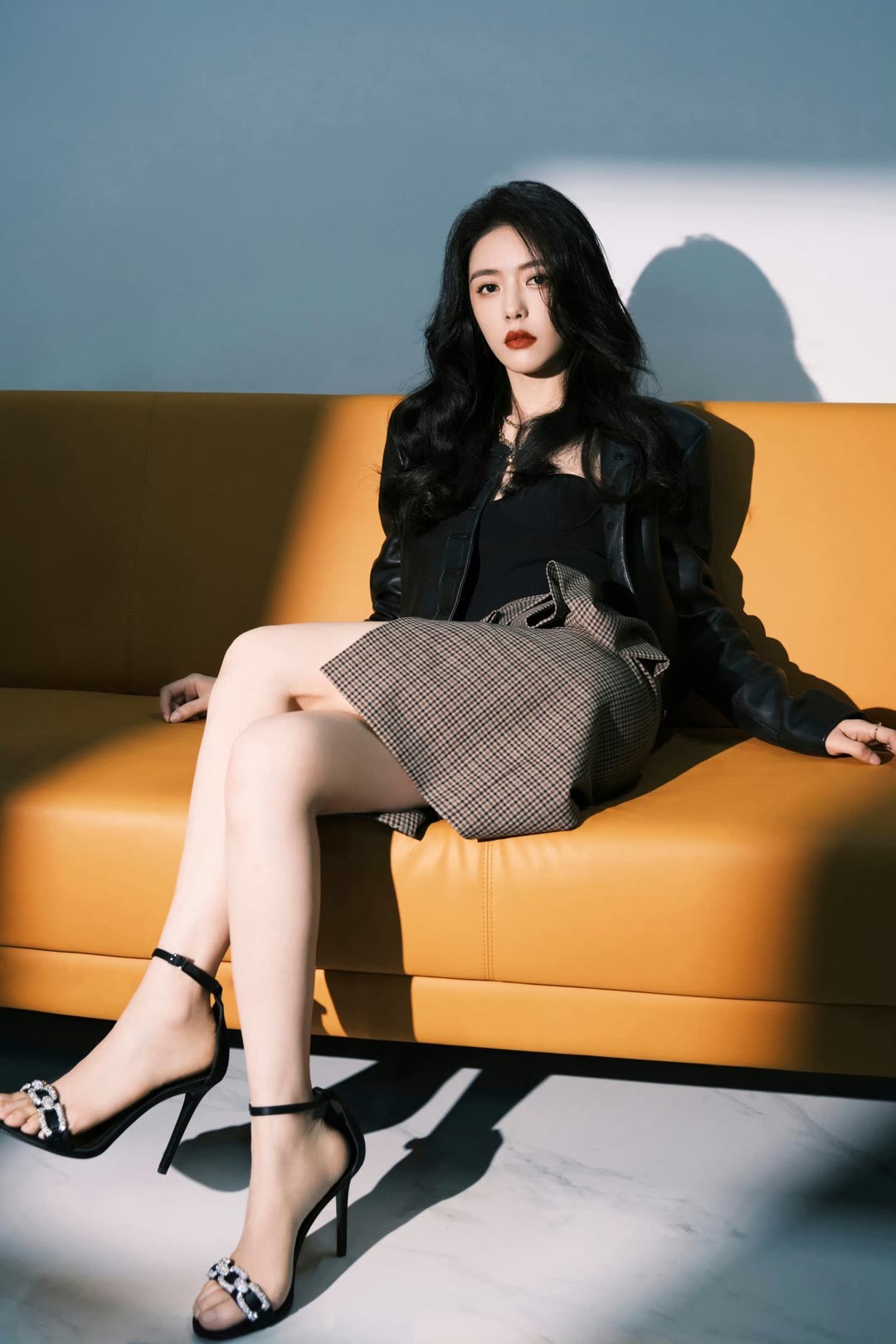 那些让人移不开眼的女星二郎腿瞬间,美得让人心动