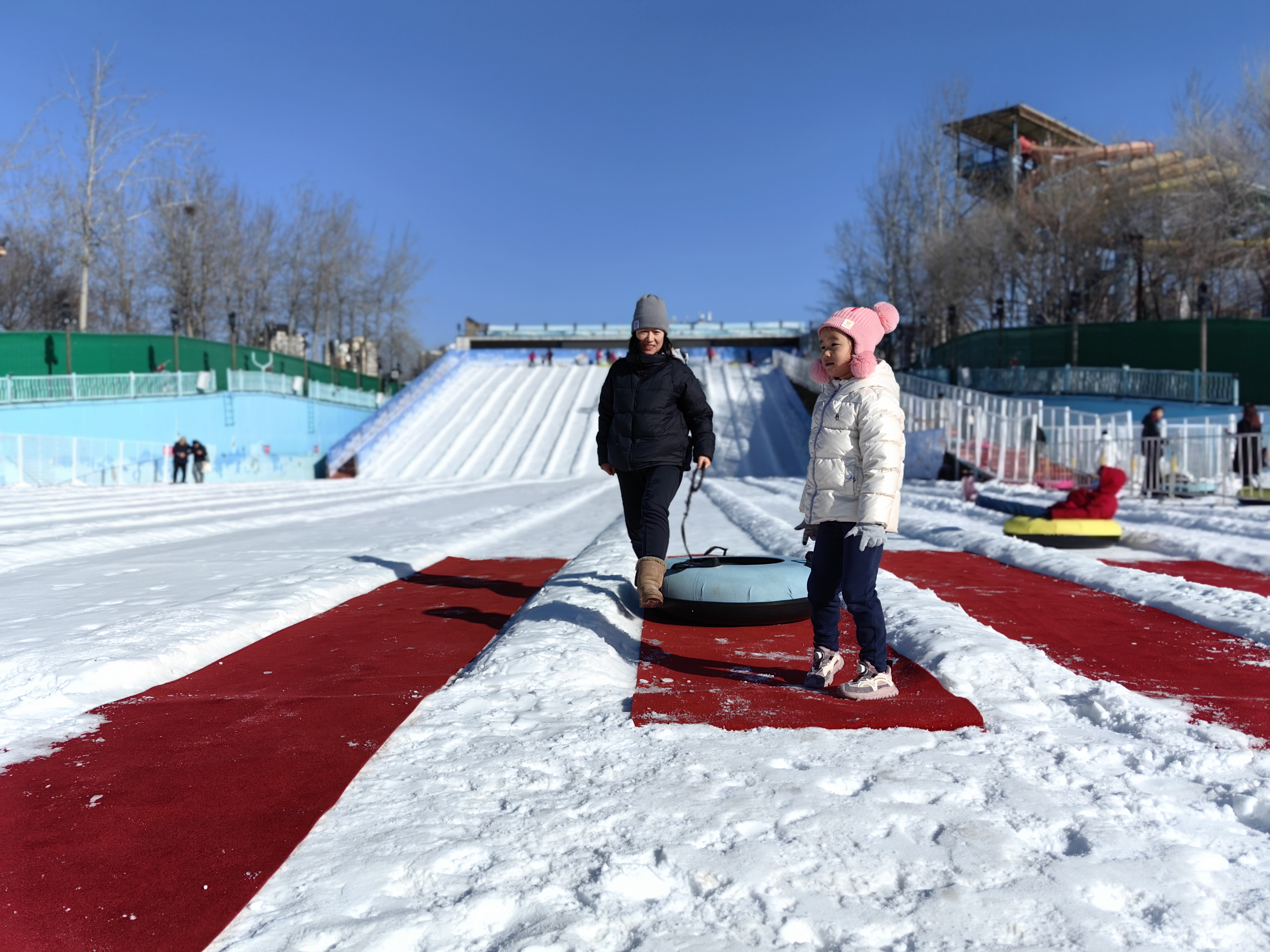 水魔方滑雪场图片