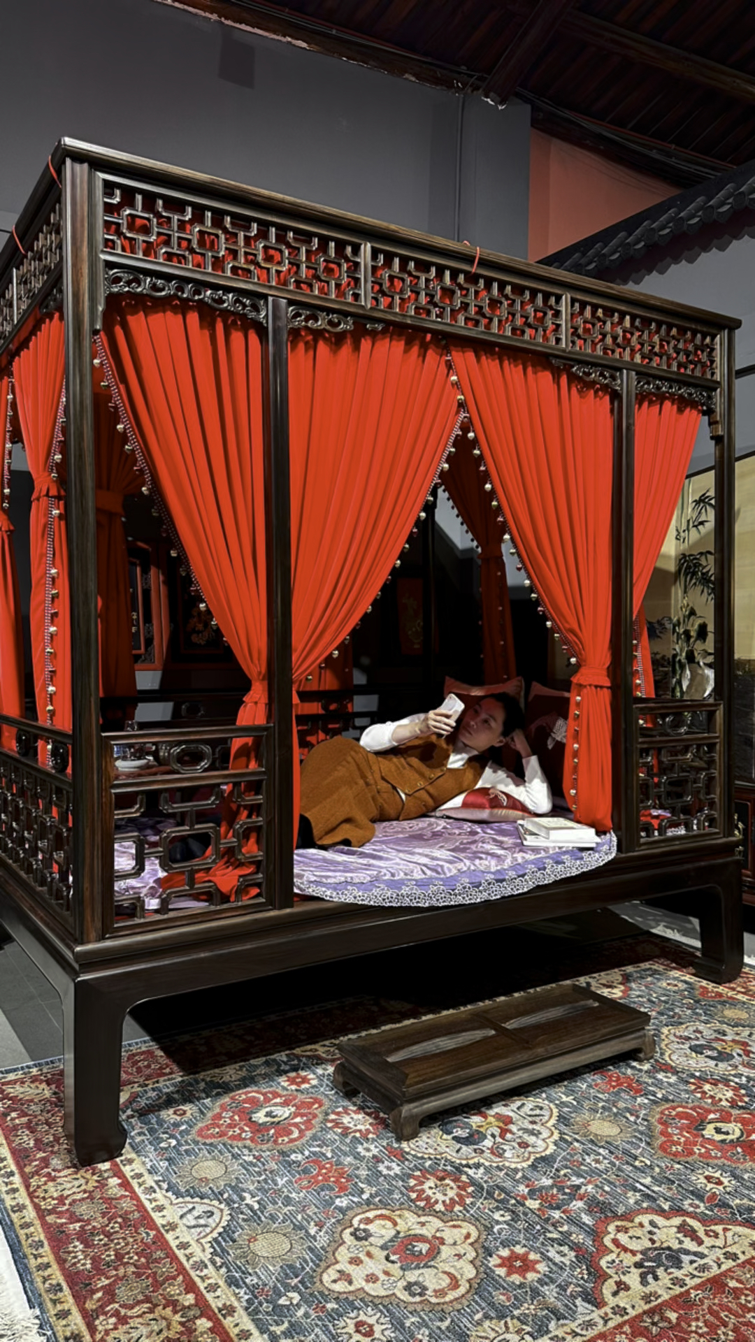 让人总想一探究竟的古代闺床!