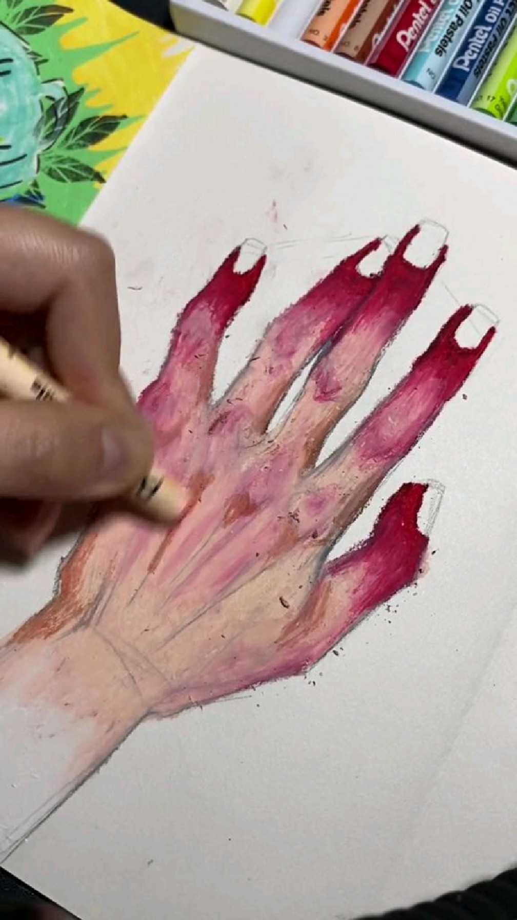 如何用蜡笔画一只手