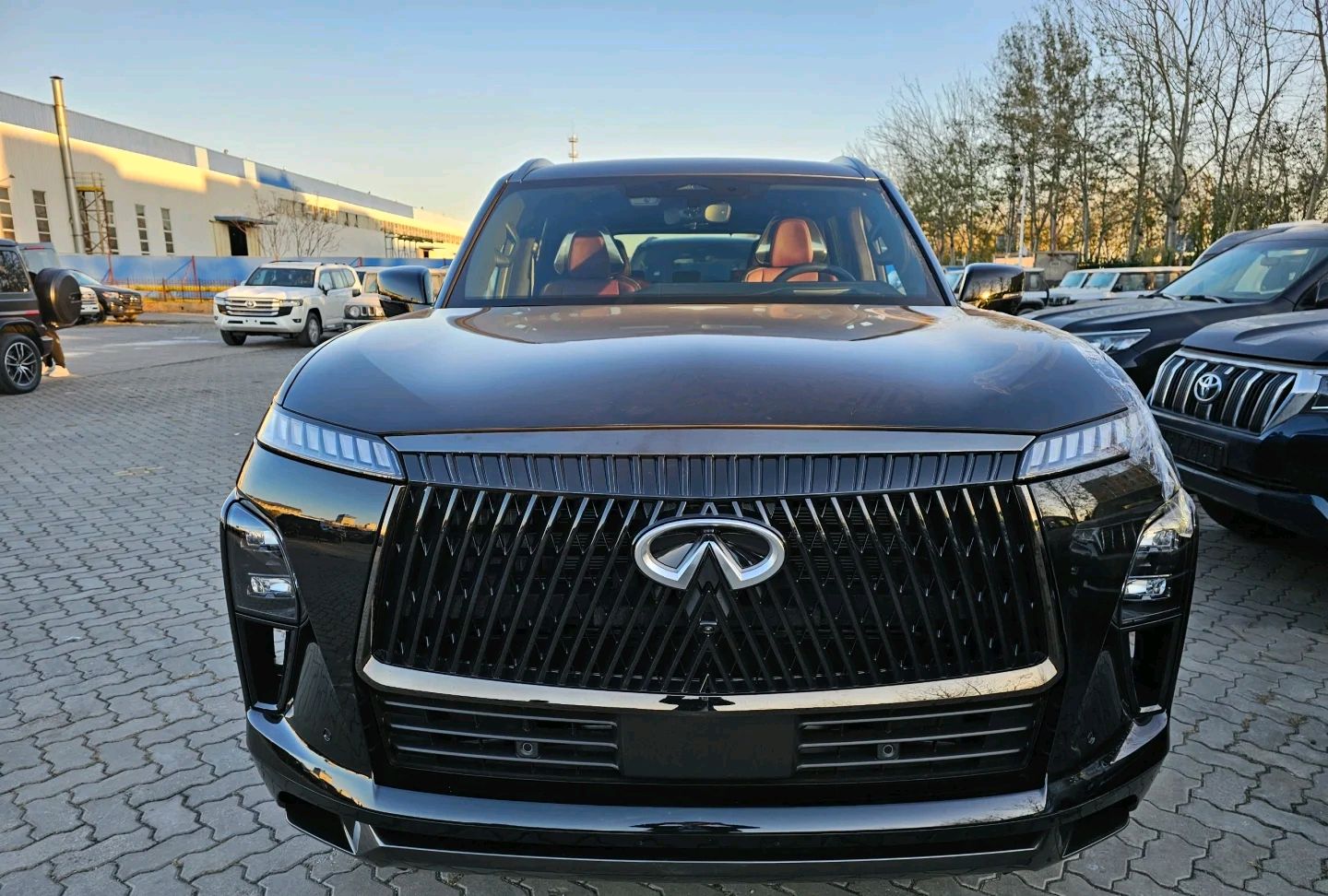 日产豪华suv的巅峰,新款英菲尼迪qx80登场