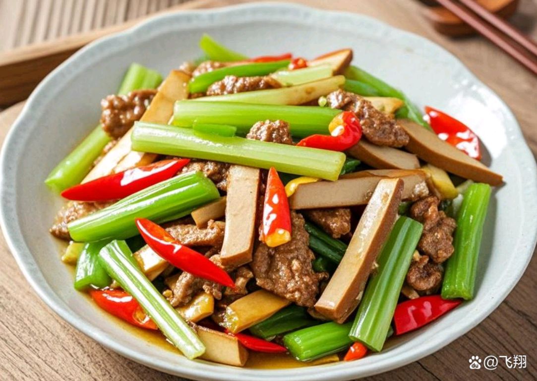 天天饮食香芹炒熏干图片