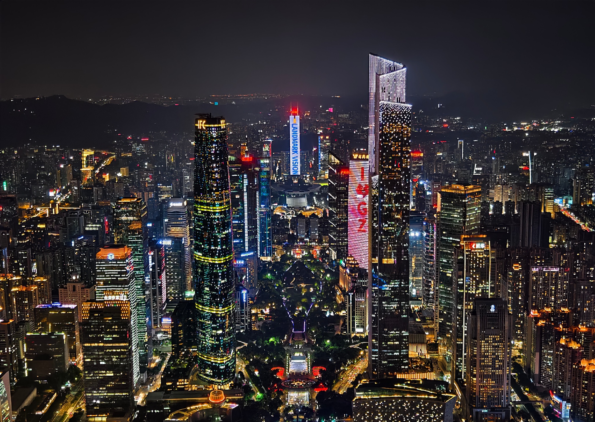 2024热点年终讲# 广州夜景,美得不像话,仿佛在梦中漫步