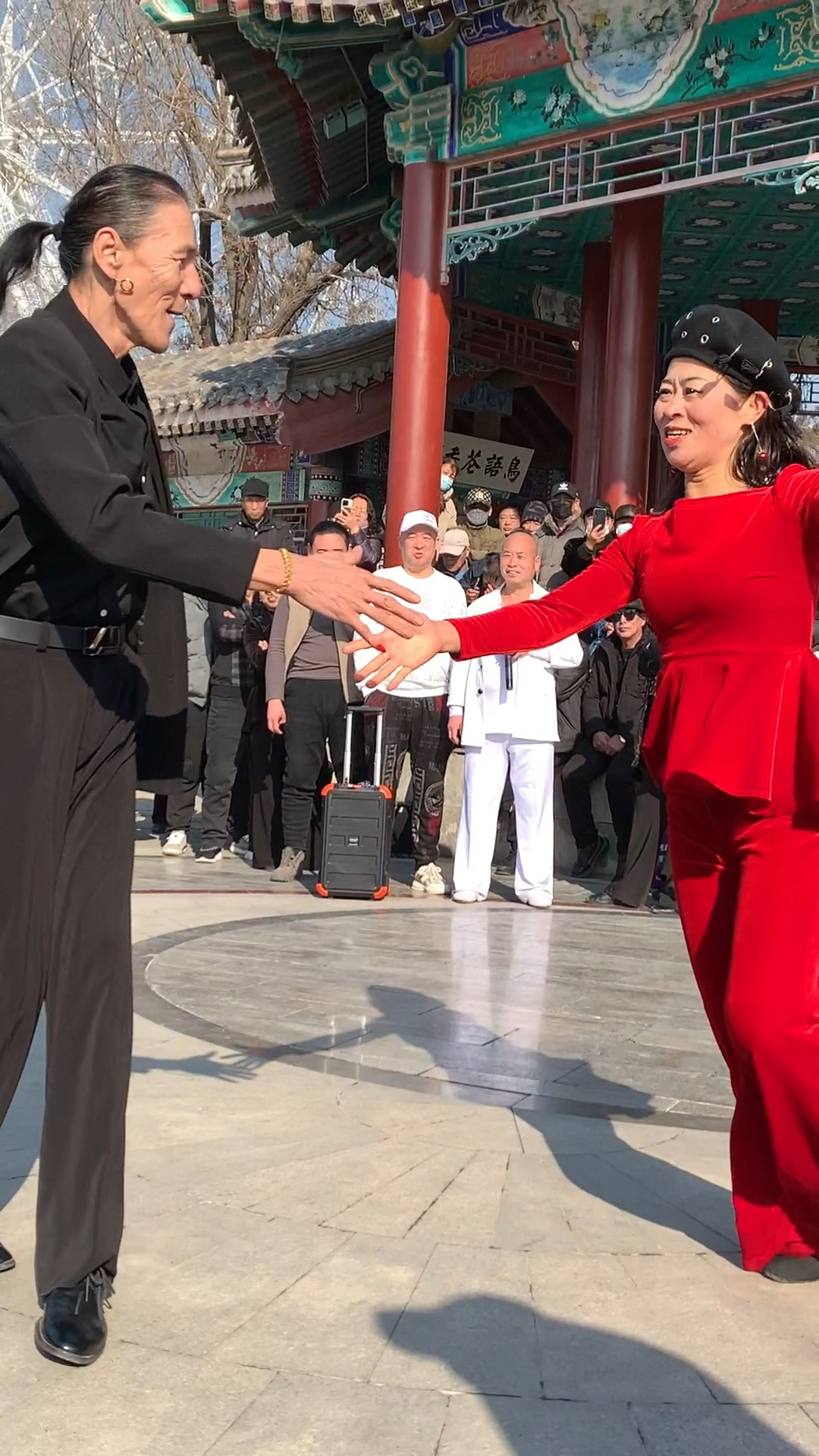 马小辫周颖舞姿优美