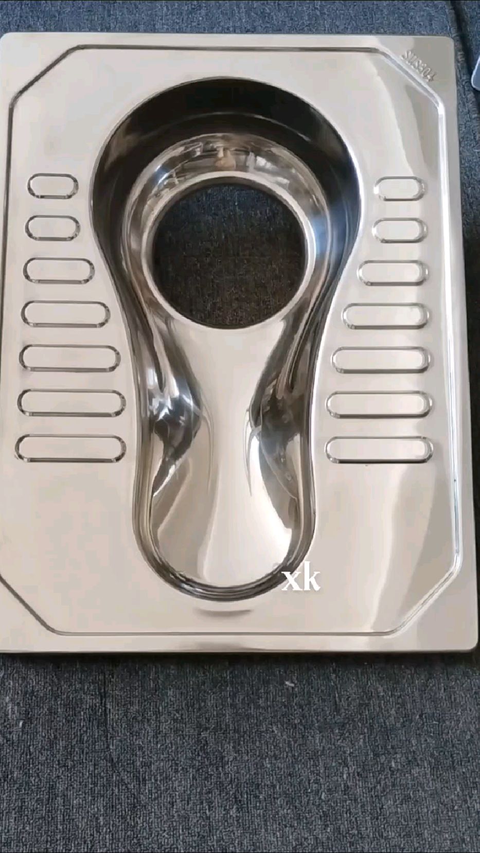 不锈钢旱厕蹲便器免水冲防臭大口径农村厕所改造工程加厚板材一体