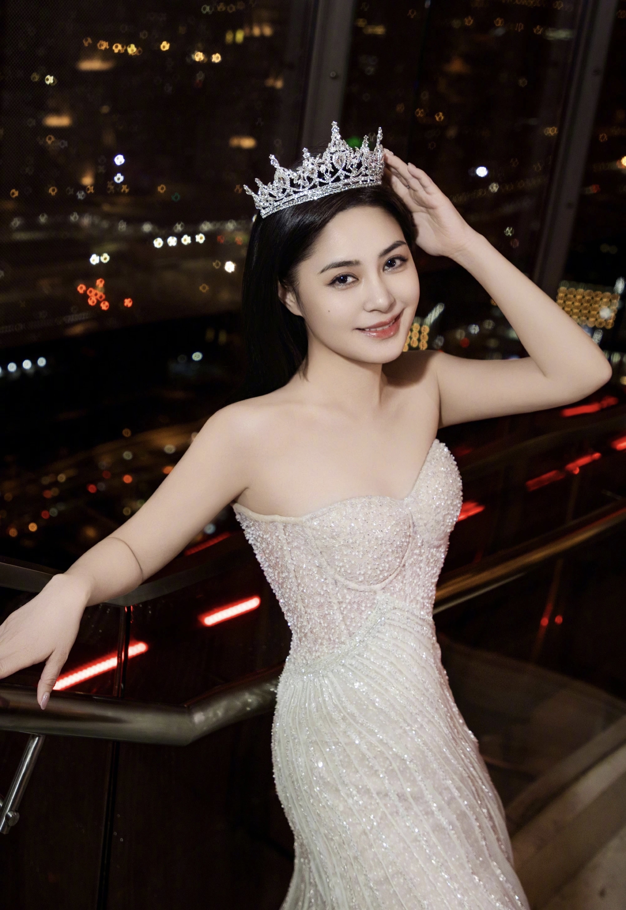 阿娇总是控制不好自己的体重,为这没少被经纪人追着健身减肥