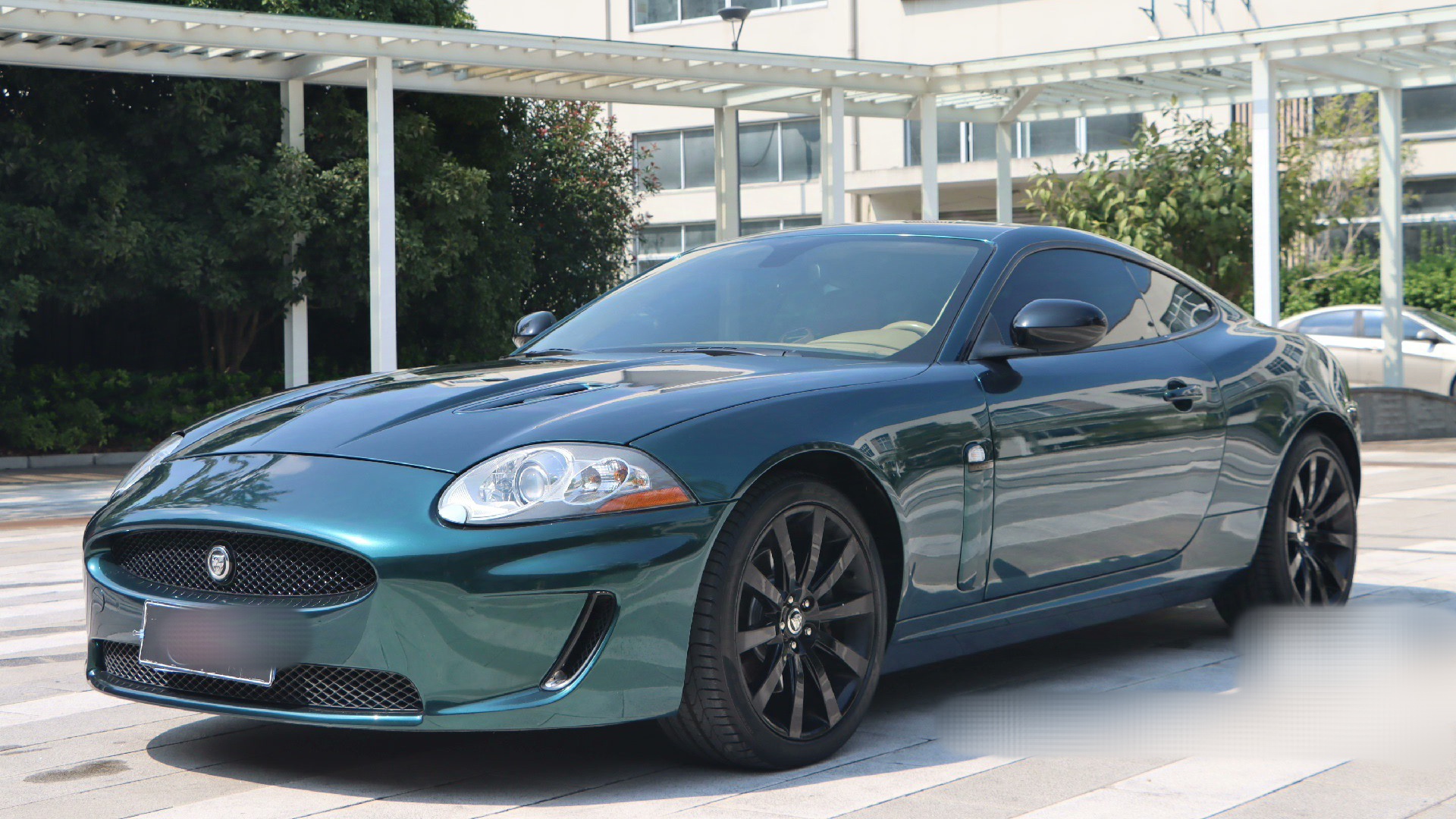 捷豹xk,双门古典超跑,当年落地要两百万!