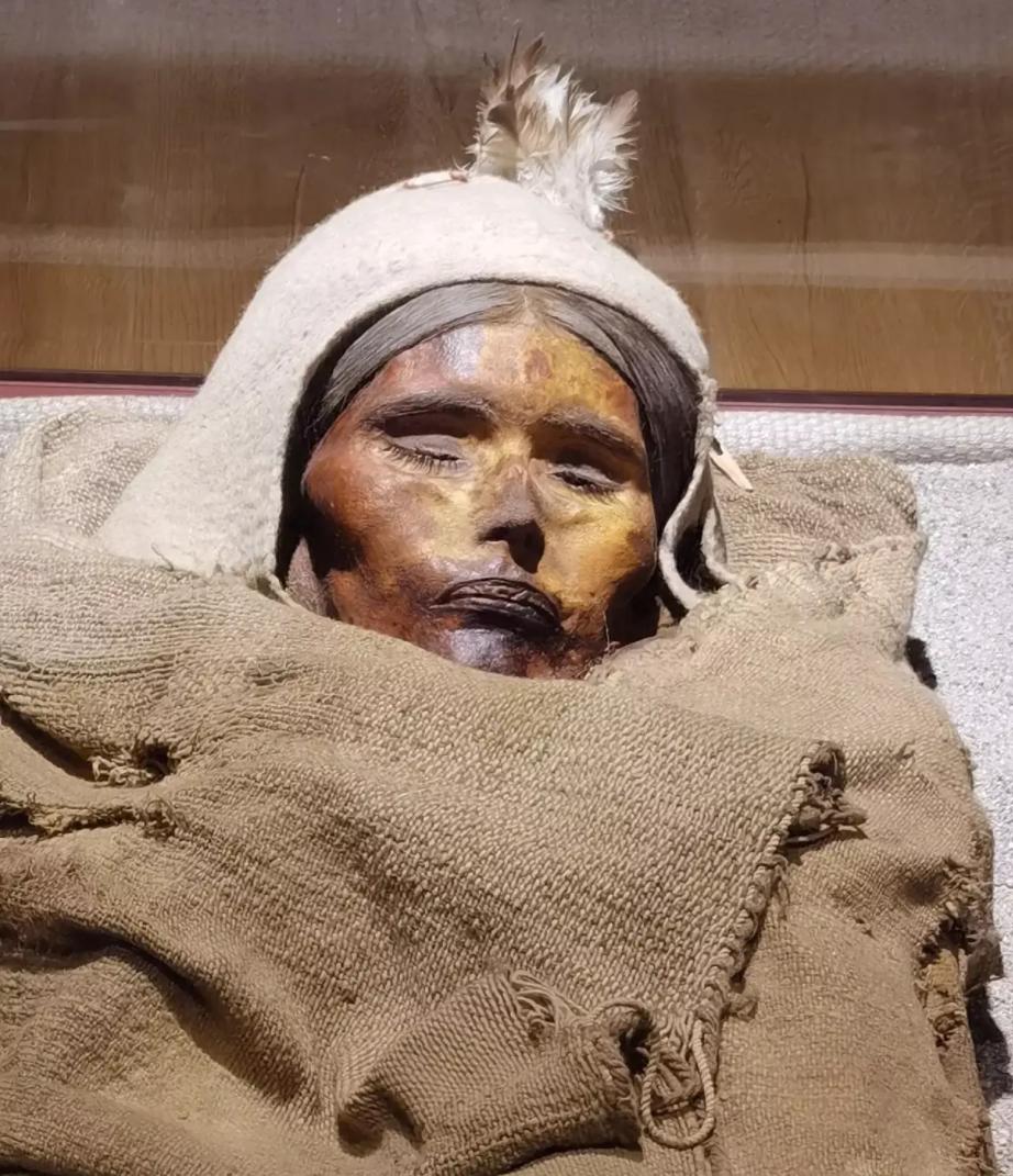 日本用现代技术复原了3800年前楼兰美女的容貌,轰动了世界,这个美女