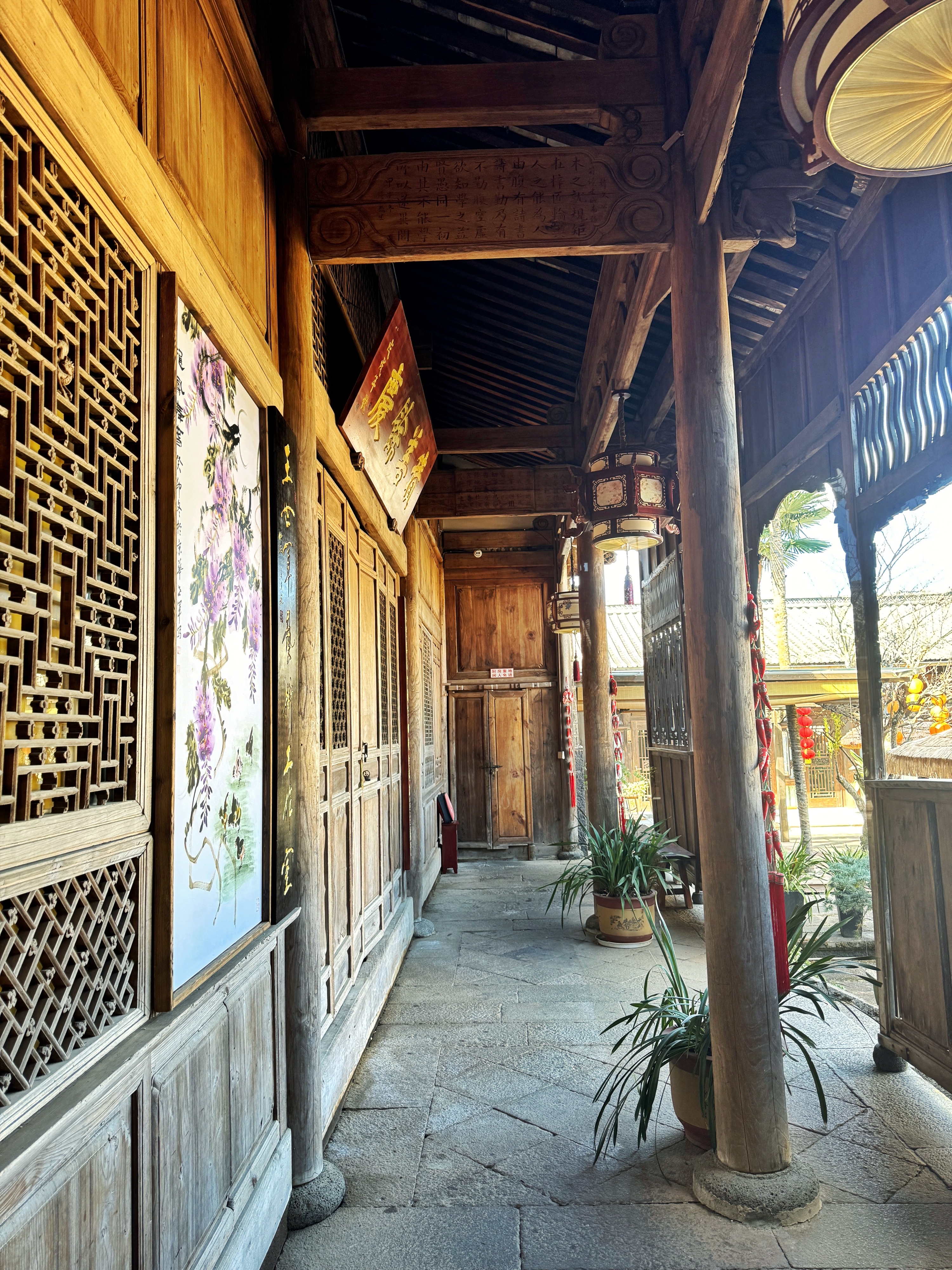 西董大院,腾冲首富屹立不倒的家族底蕴