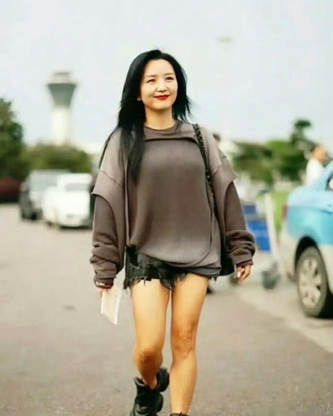 个子矮的女生真的不适合短裤配靴子了真的又显胖又显腿短 八卦娱乐
