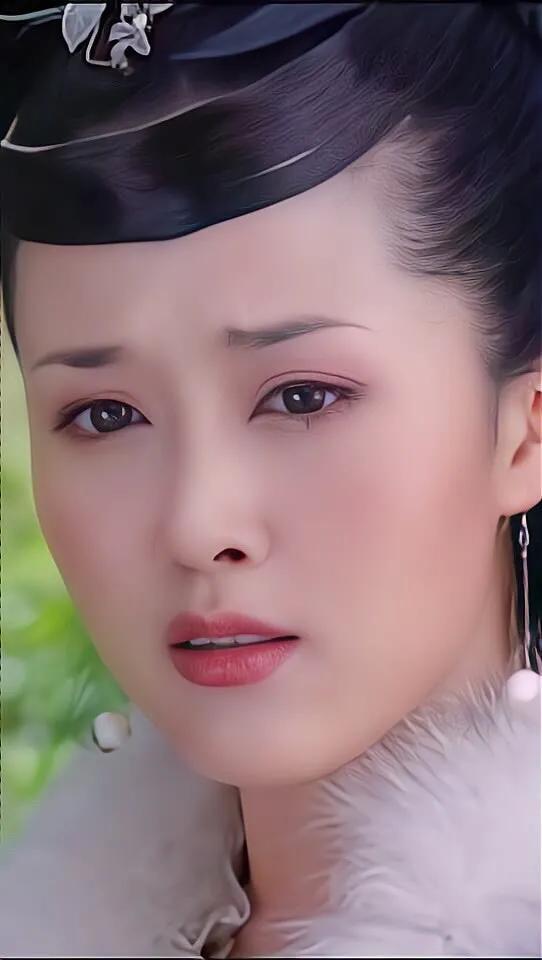 "最美嫦娥"颜丹晨,美丽低调,娱乐圈中的清流