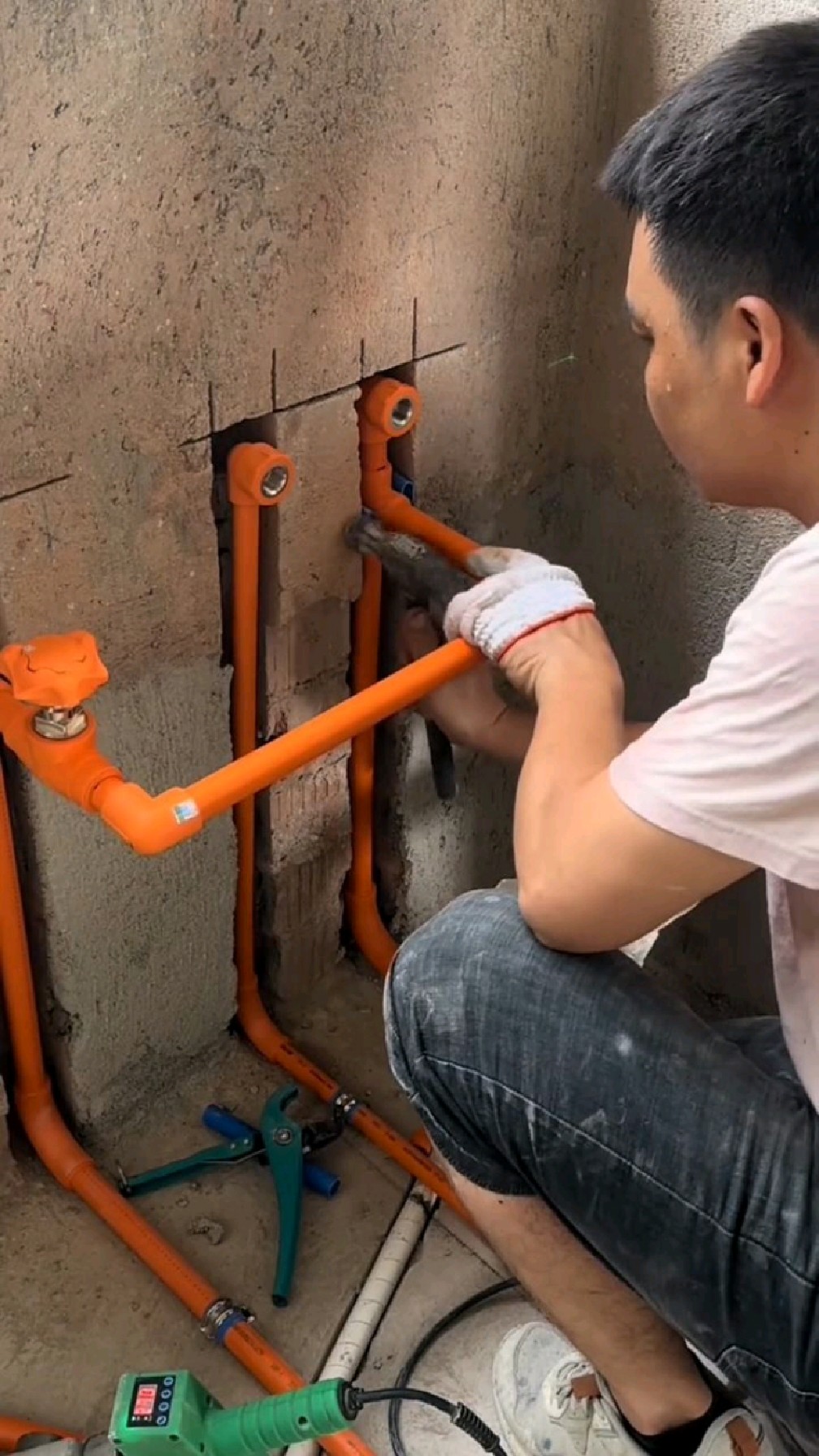 装修现场施工#水管安装过程