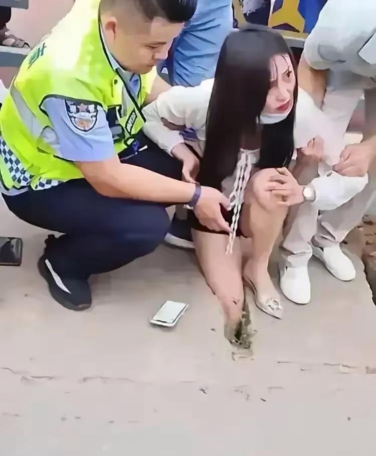 在这里我衷心的祝福每一位友友们都出入平安