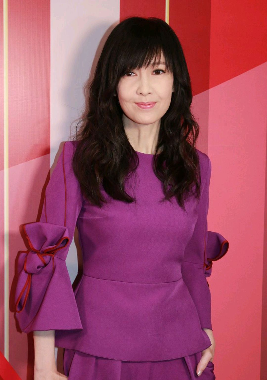 周慧敏56岁:时光沉淀下的优雅