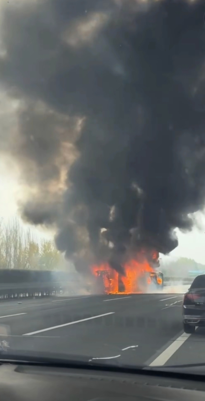 大连碧海山庄大火事件图片