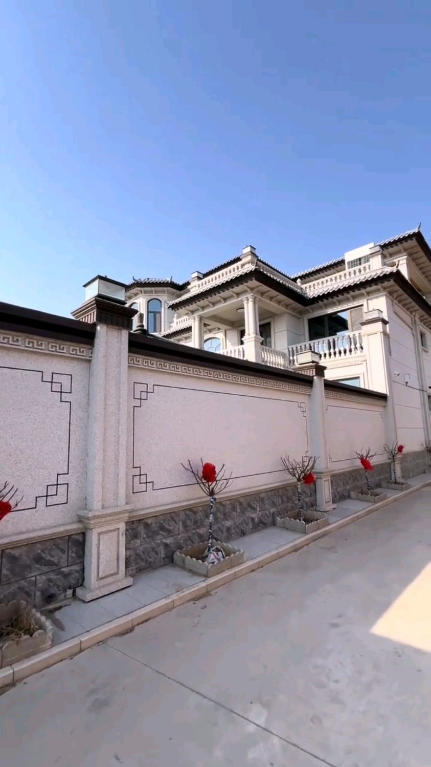 围墙后的神秘居所,中式别墅的独特魅力大揭秘