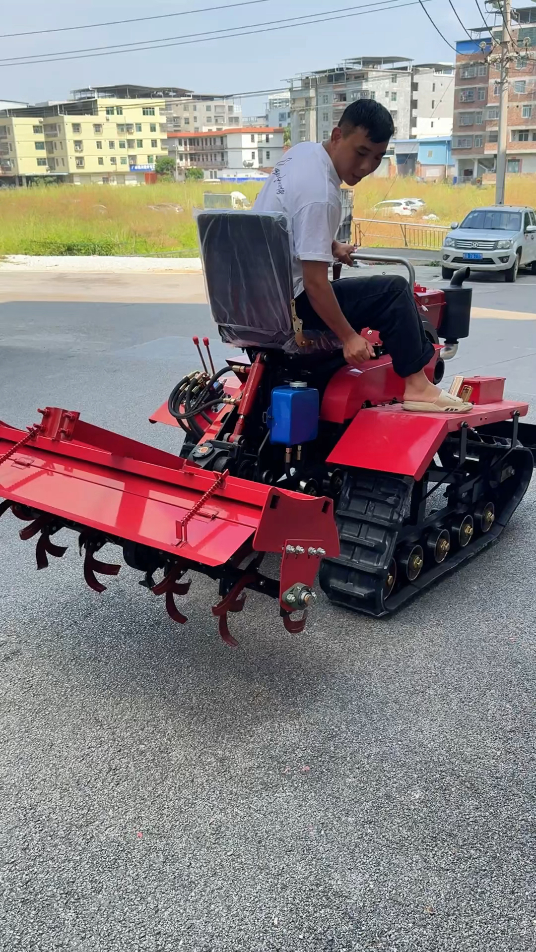 35马力履带旋耕机水旱两用