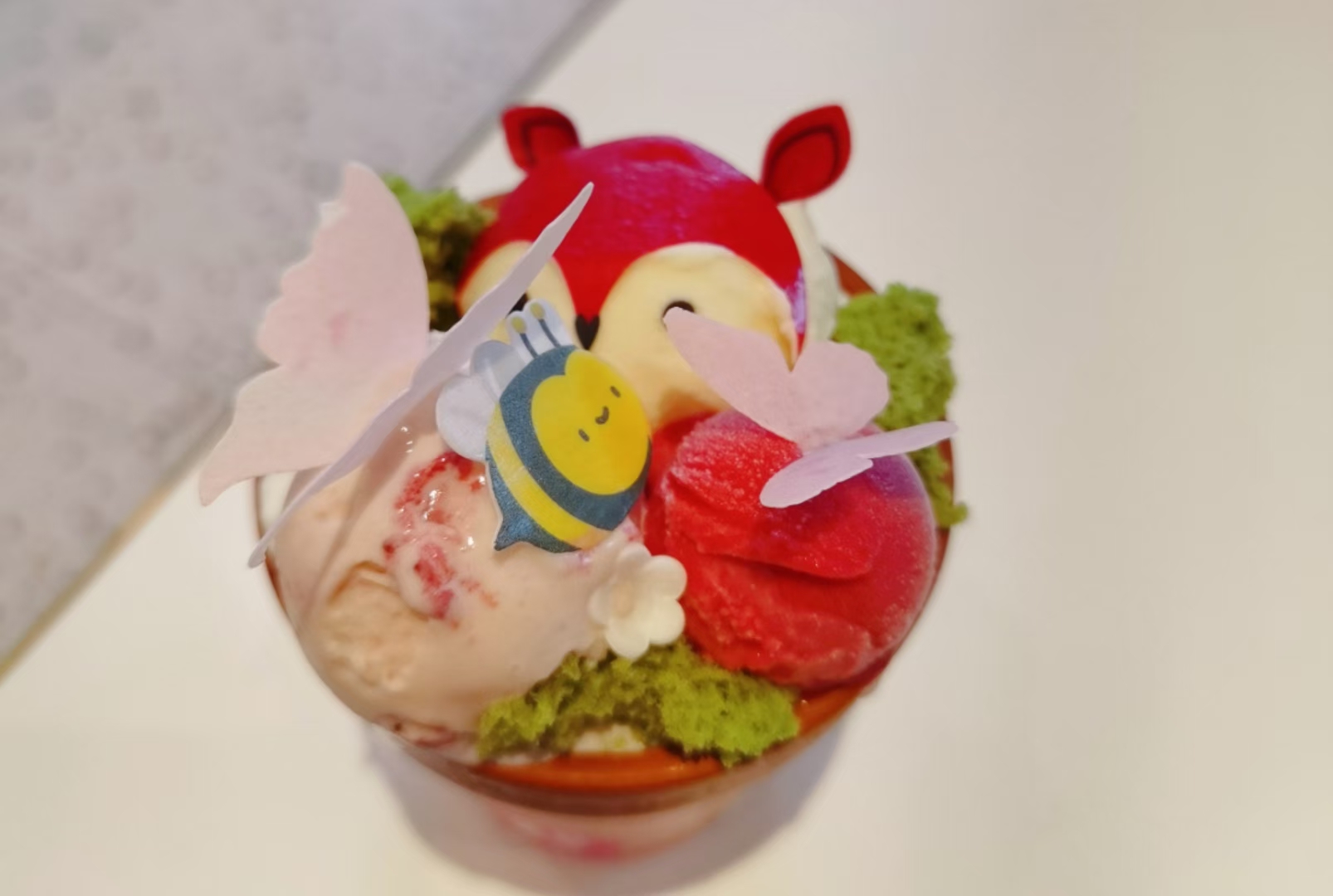 如果一个女生每天都给你发消息, 但是突然有一天他